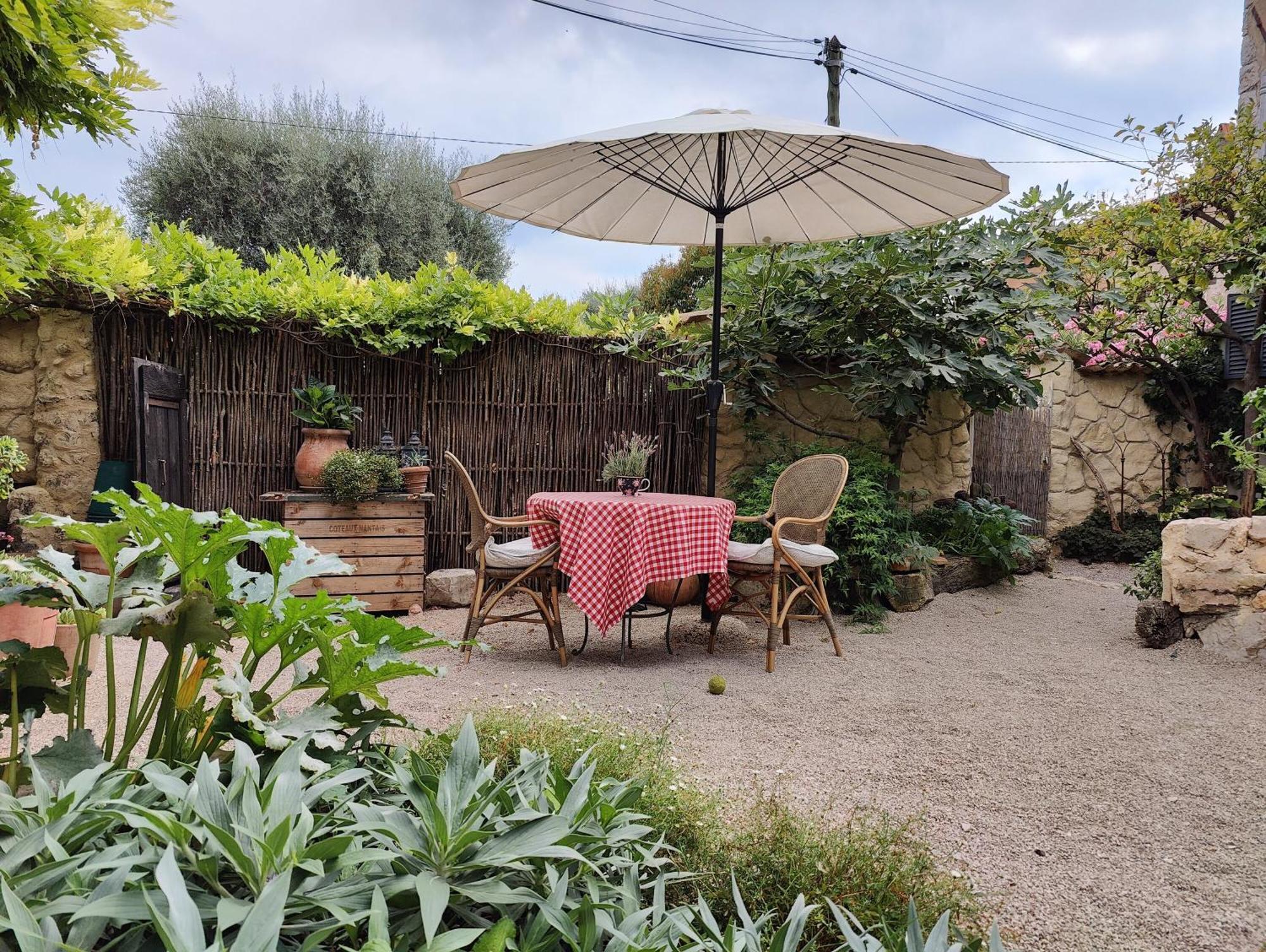 Le Mas Saint Pierre Roquefort-les-Pins Extérieur photo